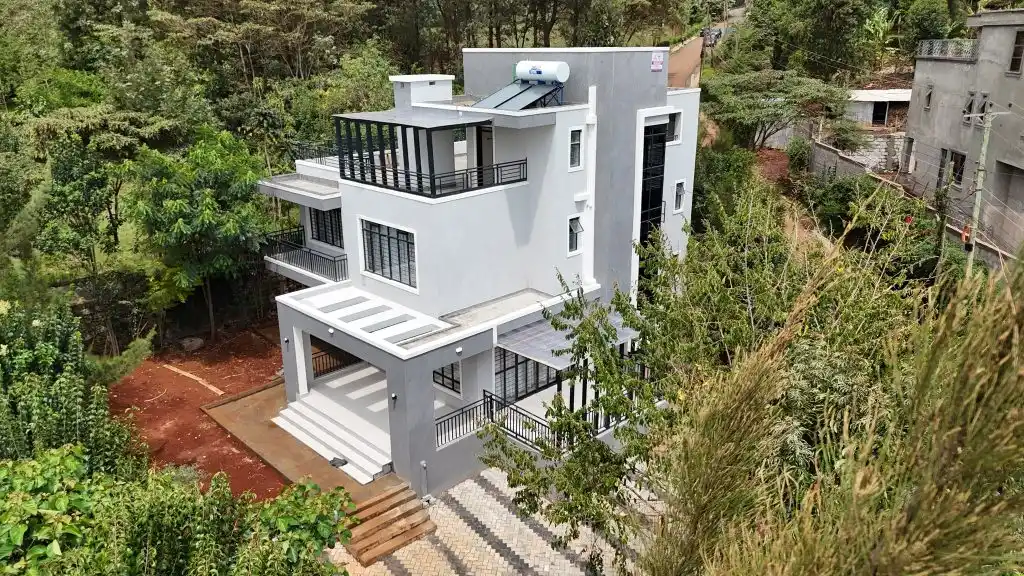 4-Bedroom Unit, Karen